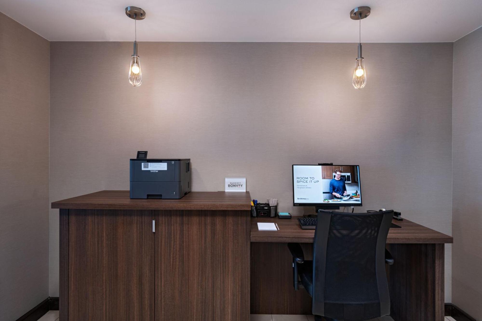 Residence Inn Бомонт Екстериор снимка