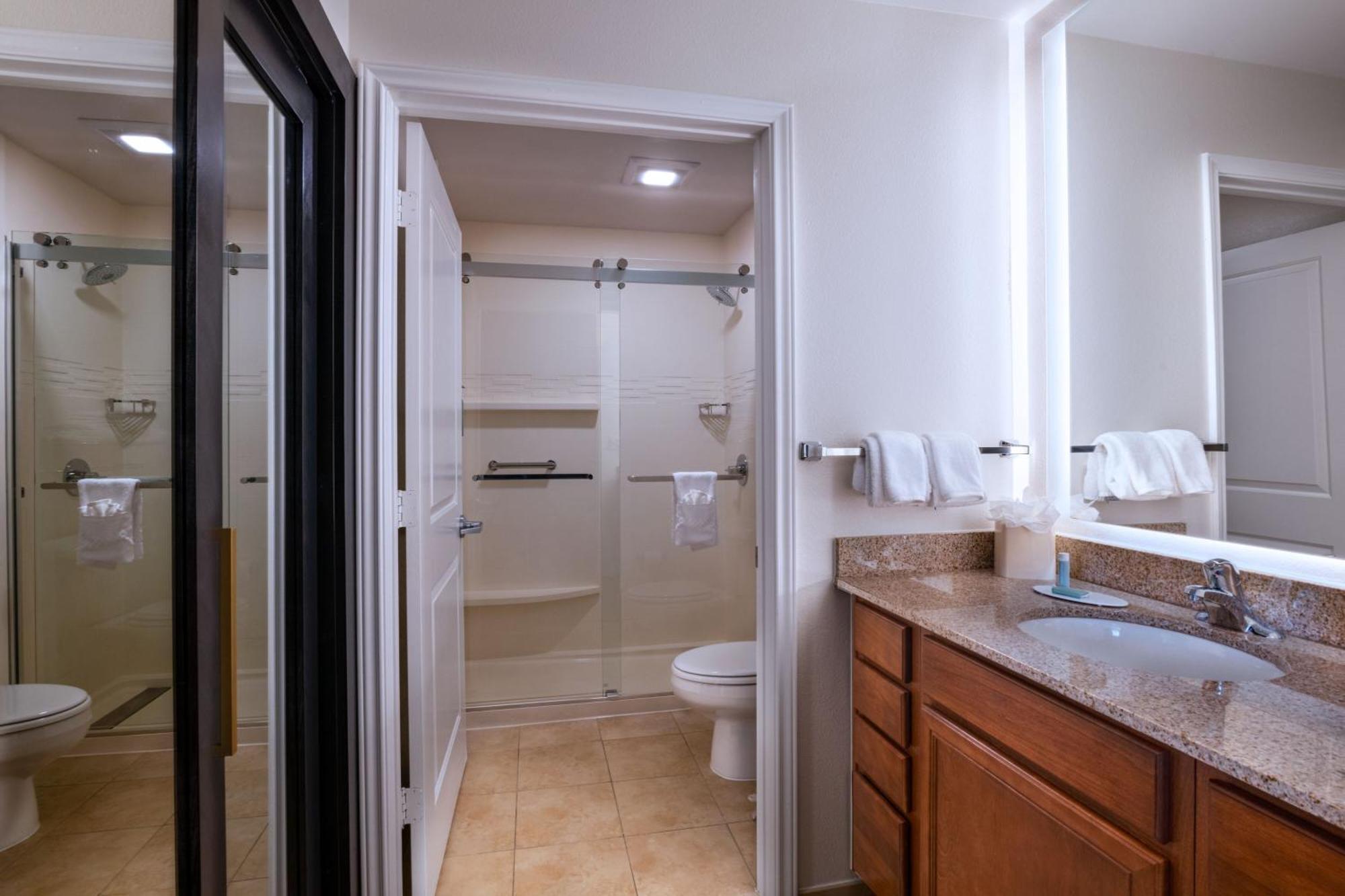 Residence Inn Бомонт Екстериор снимка