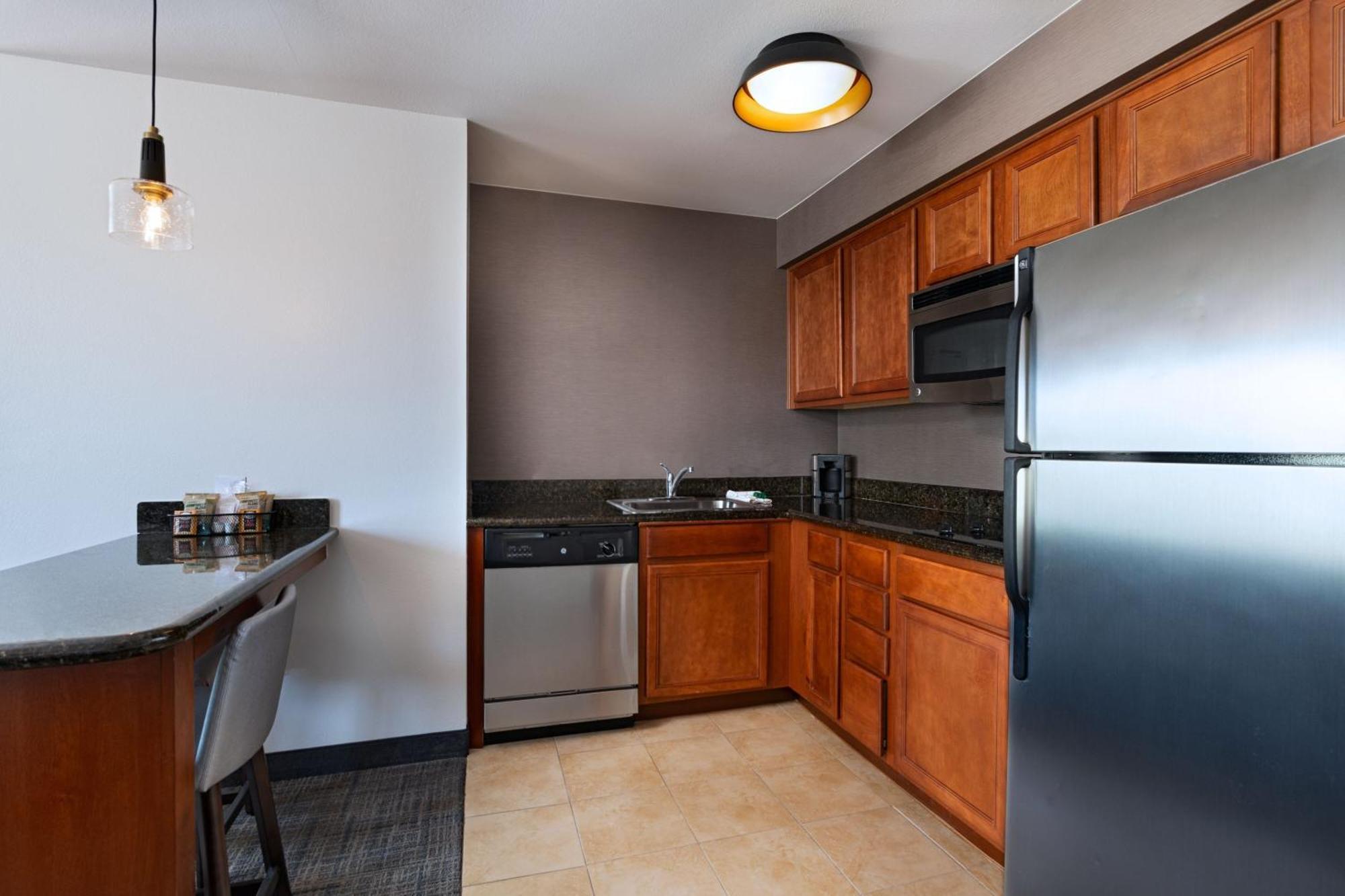 Residence Inn Бомонт Екстериор снимка